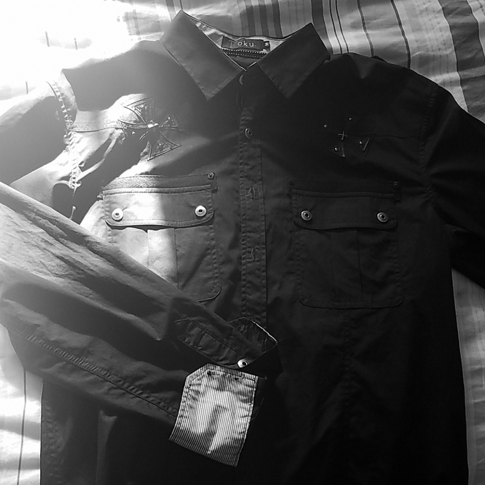 Toku Dress Shirt
